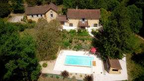 Huge Dordogne House, heated pool, 5 acres
